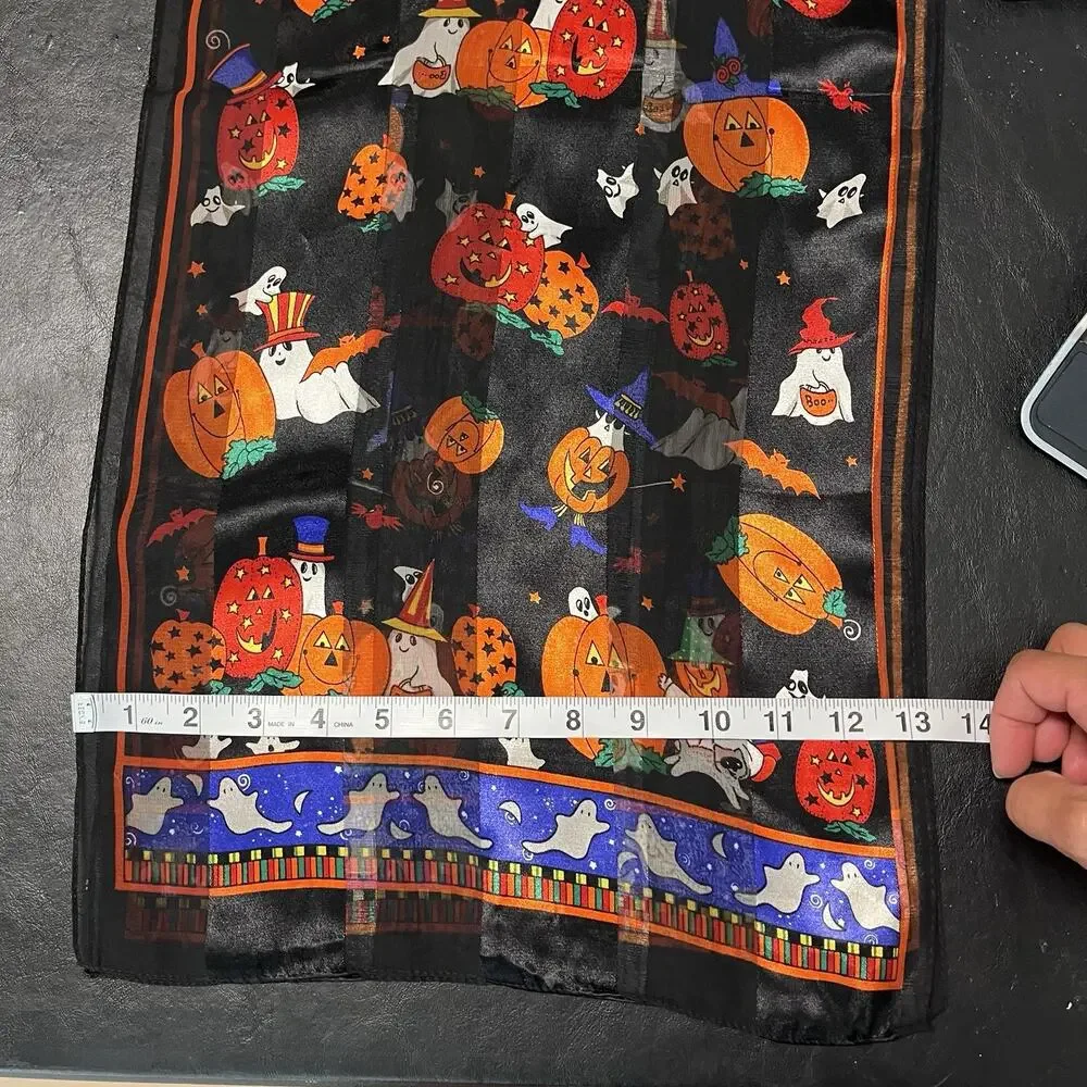 Unbranded Halloween Jack-O-lantern +friends Print Rectangular shape, tag missing